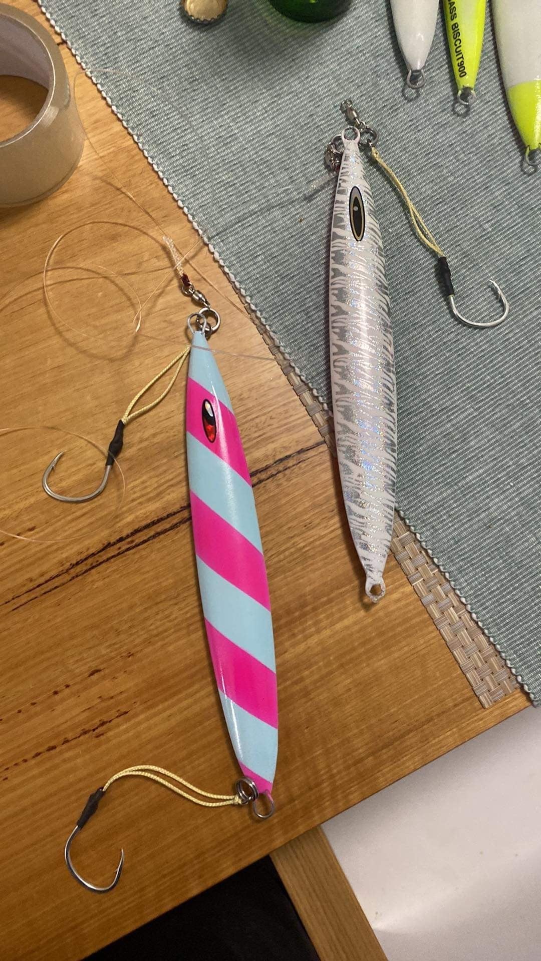 Jig Assist Hooks